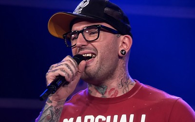 Quán quân The Voice qua đời ở tuổi 43, thi thể tìm thấy dưới hồ nước