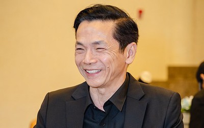 NSND được khán giả yêu mến gọi là "ông bố quốc dân", có con trai du học Phần Lan, con gái nhận học bổng Mỹ