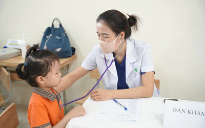 Bộ Y tế đẩy mạnh khám sàng lọc, số hóa dữ liệu sức khỏe học đường