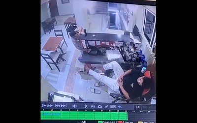 Lẻn vào khách sạn, người phụ nữ bị camera ghi lại hành động xấu xí