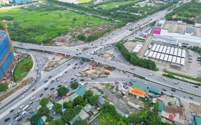 Hà Nội cấm ô tô quay đầu, rẽ trái trên đường Cổ Linh giờ cao điểm
