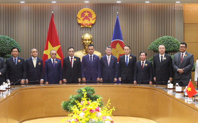 Thủ tướng tiếp đoàn lãnh đạo cơ quan thực thi pháp luật các nước ASEAN