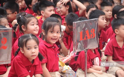 Khai giảng năm học mới tại ngôi trường đặc biệt ở Hà Nội