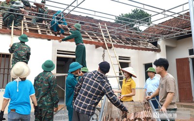 Người dân chủ động tháo dỡ nhà cửa bàn giao mặt bằng cho dự án cao tốc gần 24.000 tỷ đồng