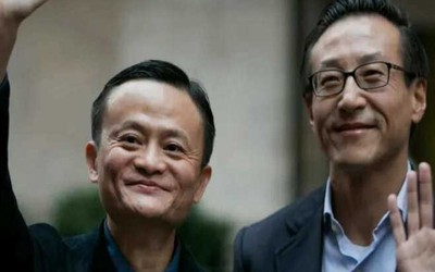 Jack Ma bí mật mua cổ phiếu Alibaba, cả thế giới dõi theo