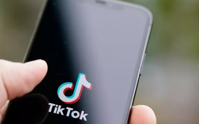 9 lý do phụ huynh Việt Nam phải ngưng cho trẻ xem TikTok ngay lập tức