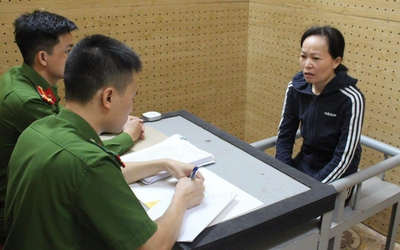 Tin tức 24h qua: Nữ nhân viên nhà bếp bỏ thuốc sâu vào thức ăn của học sinh khai gì?