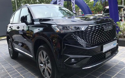 Đây là mẫu SUV nổi bật với nội thất siêu rộng, động cơ ăn xăng cực ít