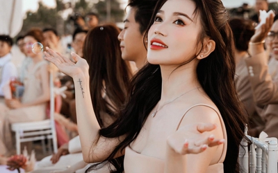Sĩ Thanh hút 1,5 triệu lượt xem chỉ bằng clip chọn váy tiệp màu da: đẹp quyến rũ nhất?
