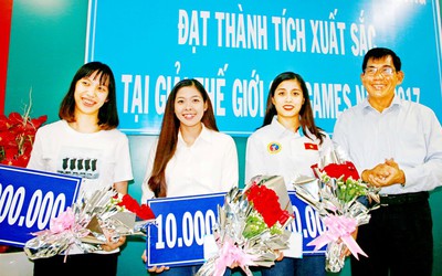 Khen thưởng VĐV xuất sắc giải thể thao thế giới và SEA Games 2017