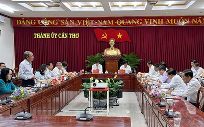 Đảng đoàn Hội Luật gia Việt Nam làm việc với Thành ủy Cần Thơ