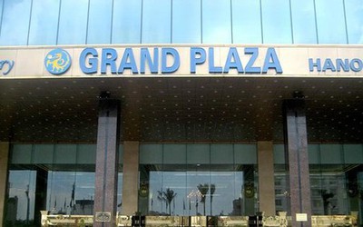 Bị tố đuổi người trú mưa, khách sạn Grand Plaza nhận "bão" đánh giá 1 sao