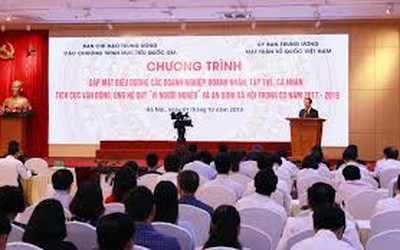 Phó Thủ tướng Vương Đình Huệ gặp mặt các tập thể, cá nhân tích cực ủng hộ quỹ “Vì người nghèo”