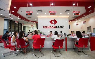 Bất động sản tiềm ẩn nhiều rủi ro, vì sao Techcombank vẫn tập trung cho vay?