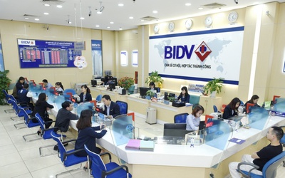 Lãi hơn 11.000 tỷ, Vietcombank vững ngôi quán quân lợi nhuận nhưng lại thua BIDV ở điểm này