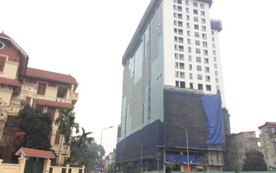 Sắp phá dỡ tầng 18 tòa nhà 8B Lê Trực, kinh phí dự kiến 17 tỉ đồng