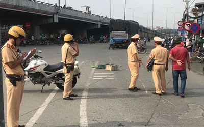 TP.HCM: 2 mẹ con tử vong thương tâm ở ngã tư tử thần