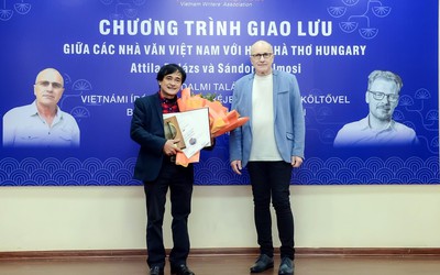 "Chất vấn thói quen" của Phan Hoàng nhận giải thưởng Nghệ thuật Danube