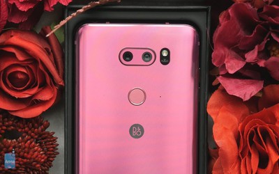 LG tung ra phiên bản V30 màu hồng ngọt ngào chào đón Valentine