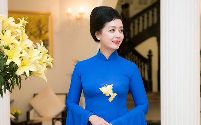 NSƯT Chiều Xuân: "Lên chức bà ngoại rồi nhưng tôi vẫn được mời làm... người mẫu"!