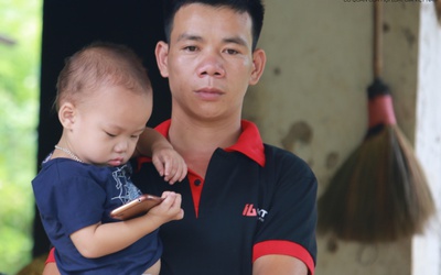 Gia cảnh đẫm nước mắt của nạn nhân bị bỏ thuốc diệt cỏ vào bể nước ở Phú Thọ