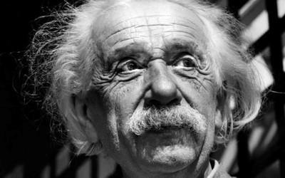 Bức thư của nhà vật lý Albert Einstein lập kỷ lục bán đấu giá gần 3 triệu USD