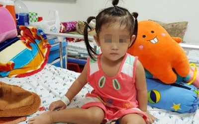Sốc: Trẻ lên 3 tuổi suýt chết vì mắc căn bệnh đột quỵ ở người lớn