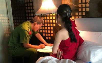 Mua danh ba vạn, bán thân ba chục ngàn đô