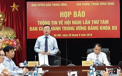 Hội nghị Trung ương 8 có nội dung nhân sự, Chiến lược biển Việt Nam