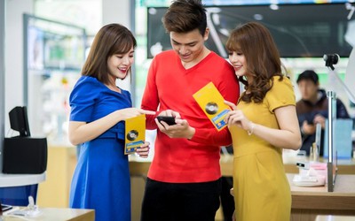 Nạp thẻ, săn iPhone X từ MobiFone