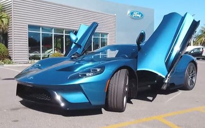 "Ly hôn" với siêu xe Ford GT 2017, đô vật John Cena đối mặt nguy cơ mất 75.000 USD