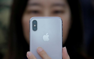 Ngoài iPhone X màu đỏ, Apple sẽ tung ra iPhone giá rẻ?