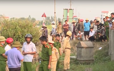 Đang điều tra nguyên nhân nam công nhân tử vong bất thường bên đường ở Hưng Yên