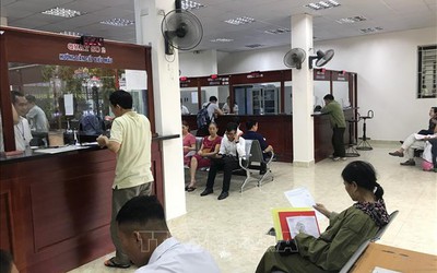 Khó bố trí cho hàng ngàn cán bộ, công chức dôi dư sau sắp xếp đơn vị hành chính