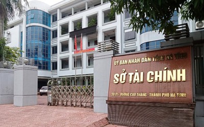 Bắt Giám đốc Trung tâm Tư vấn và Dịch vụ Tài chính công tỉnh Hà Tĩnh