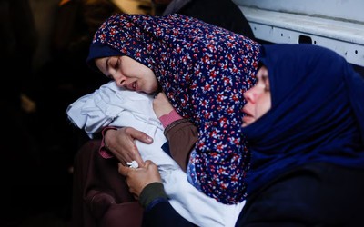Nỗi đau của người mẹ có cặp song sinh qua đời trong cuộc chiến ở Gaza