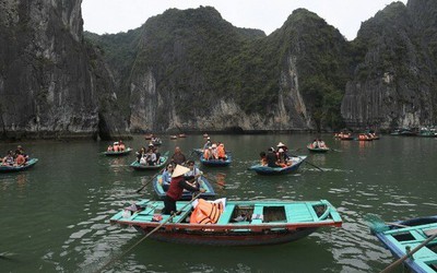 Lật thuyền trên vịnh Hạ Long, một du khách nước ngoài tử vong ngày mùng 1 Tết