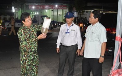 Chủ tịch tỉnh Bạc Liêu kiểm tra, phát hiện hơn 1,2 triệu con tôm giống "lậu"