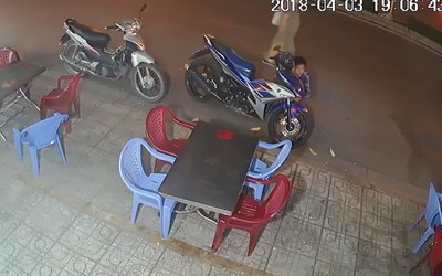 Clip: Lật tẩy chiêu thức trộm xe Exciter mà không cần bẻ khóa