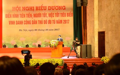 Vinh danh 10 công dân Thủ đô ưu tú năm 2017