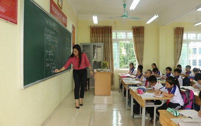 Tinh giản biên chế cứng nhắc: Câu chuyện buồn của ngành giáo dục