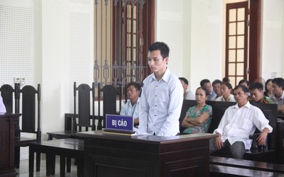 Nam thanh niên lĩnh án nặng vì chém tử vong hàng xóm