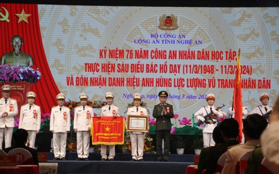 Bộ trưởng Tô Lâm trao danh hiệu Anh hùng Lực lượng vũ trang nhân dân tặng Công an Nghệ An