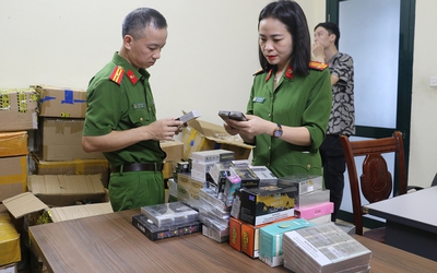 Nghệ An thu giữ hàng ngàn sản phẩm thuốc lá điện tử không rõ nguồn gốc