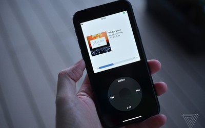 Apple gỡ ứng dụng cho phép "hô biến" iPhone thành iPod Classic