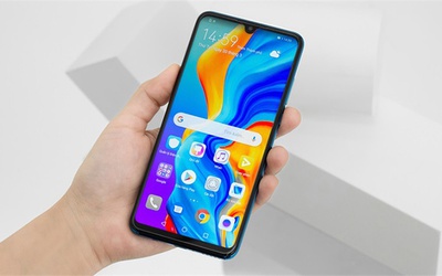 Huawei vừa ra điện thoại có đủ dịch vụ Google, giá 389 USD