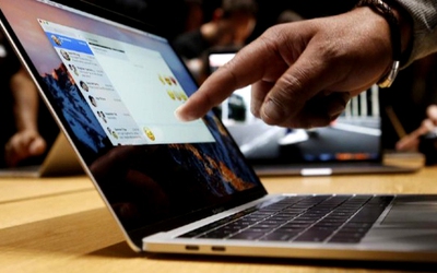 Apple sắp ra mắt MacBook màn hình cảm ứng?