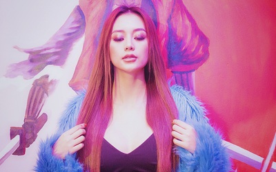 Thiều Bảo Trang đẹp "không góc chết" trong MV Valentine nhân dịp năm mới