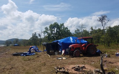 Vụ chiếm đất công trục lợi: Cuộc điện thoại hé lộ người hậu thuẫn cho "đầu nậu" thao túng gần 30ha đất lòng hồ