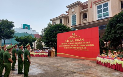 Gia Lai: Ra quân tổng kiểm soát ô tô vận tải, container và xử lý vi phạm nồng độ cồn, tốc độ